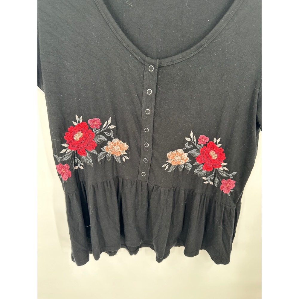 American Eagle Soft & Sexy Womens L Floral Embroidered Casual Flowy Peplum Soft - Picture 8 of 8